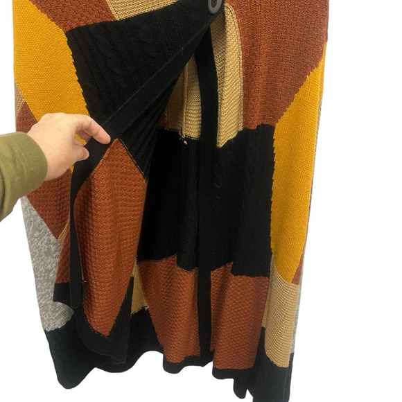 Hinge Patchwork Sweater Cape Poncho with Armholes one size - Picture 3 of 8